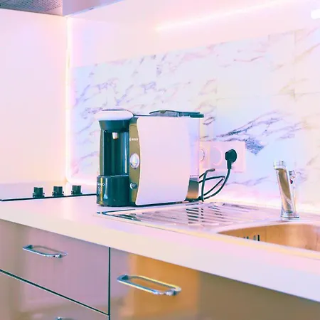 Ideal Pour Professionnels & Familles - Travail & Loisirs - Borne Arcade - Billard - Jeux Video - Wifi Fibre - Netflix & - Experience Unique - Jeu Bonus Offert ! Appartement Saint-Etienne (Loire)