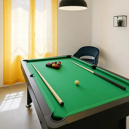 Apartment L'aventure: Gaming Haven With Arcade, Billiards & Family-friendly Amenities