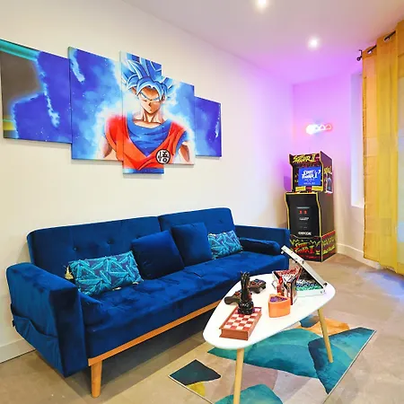 Appartement Ideal Pour Professionnels & Familles - Travail & Loisirs - Borne Arcade - Billard - Jeux Video - Wifi Fibre - Netflix & - Experience Unique - Jeu Bonus Offert ! *