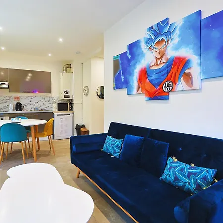 Ideal Pour Professionnels & Familles - Travail & Loisirs - Borne Arcade - Billard - Jeux Video - Wifi Fibre - Netflix & - Experience Unique - Jeu Bonus Offert ! Saint-Etienne (Loire)